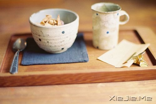 晚安心语：每个人的心里都潜藏着一条悲伤的河流 (7)